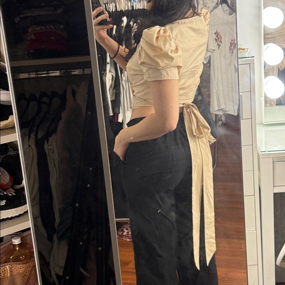 Forever 21 Crop Top Nude Beige Cream Puff Sleeve Crop Top Small - Picture 5 of 14